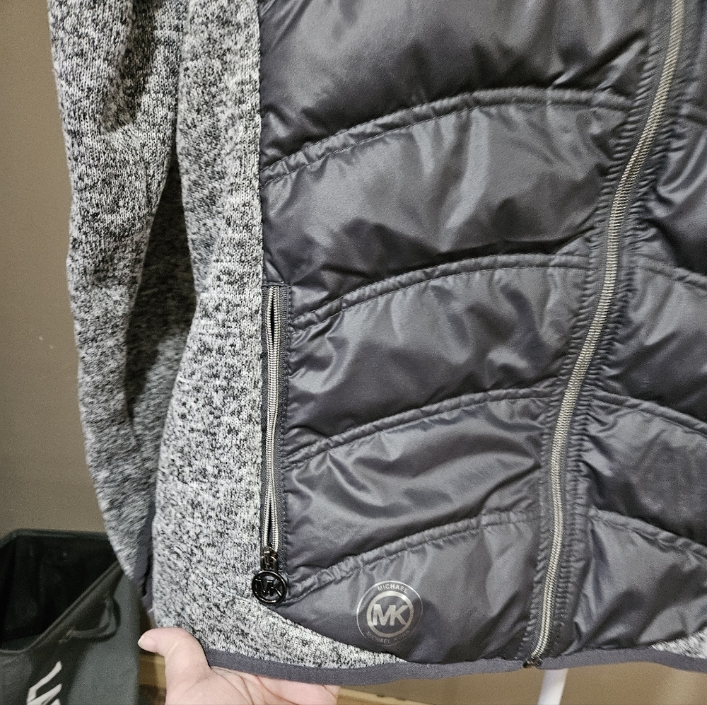 Michael Kors Dark Gray & Black Women's Puffer Jacket Size L - Picture 2 of 11